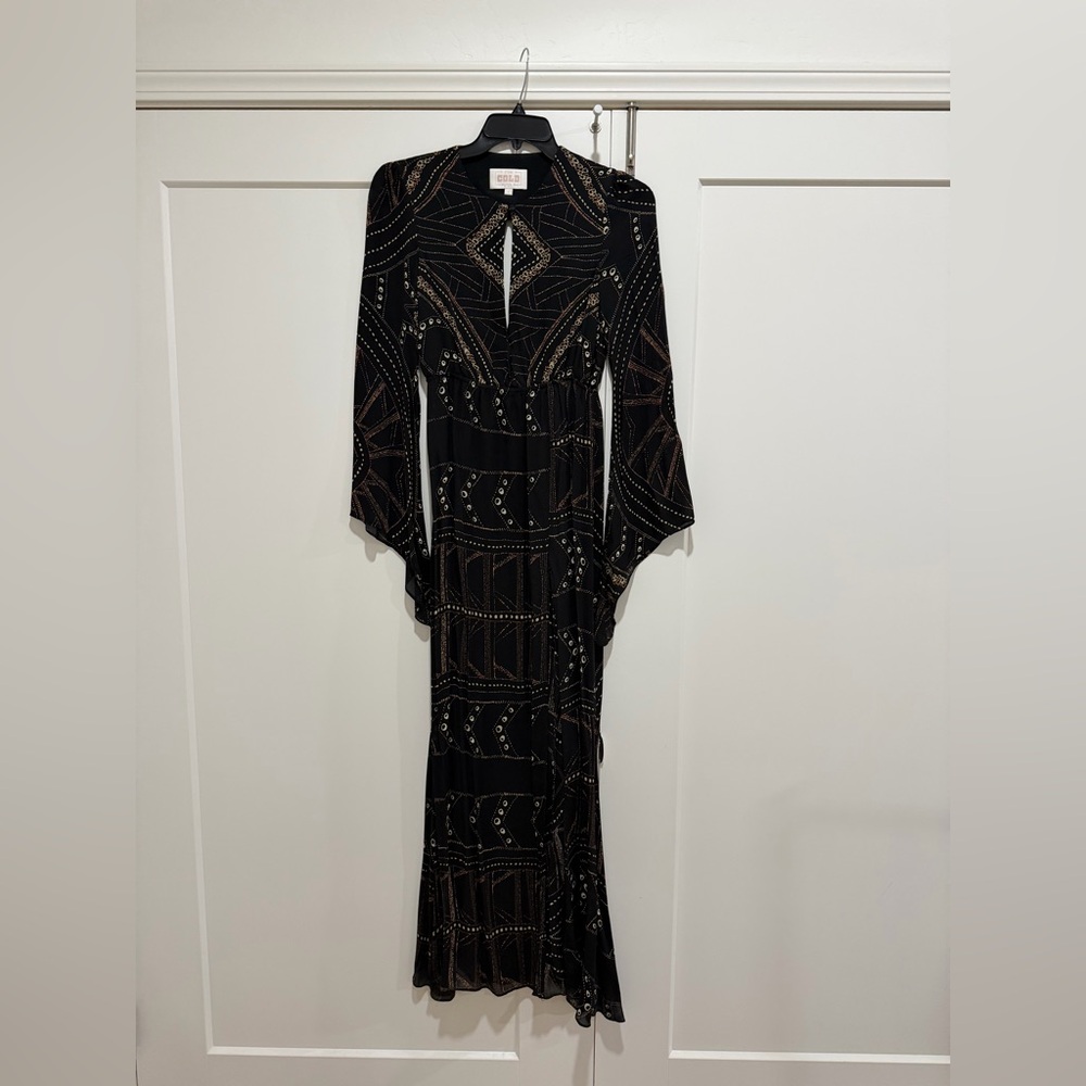Stone Cold Fox Azzurra Gown in
Art Deco - Picture 2 of 5